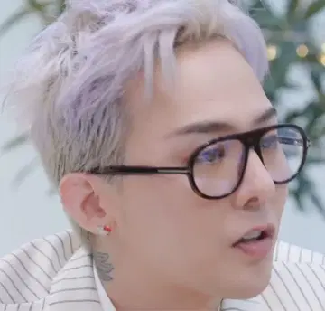 G Dragon 착용 키티 귀걸이 새상품