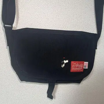 Manhattan Portage 숄더백 블랙 스누피 50주년