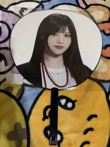 SERINA 부채 쇼케이스