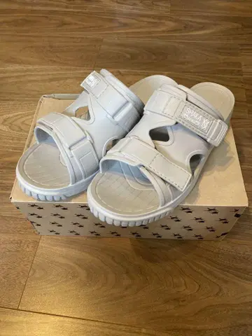 컨디션 최상! SHAKA 샌들 베이지 28cm 쉽스 구매