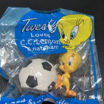 Tweety 피규어 축구공 포함