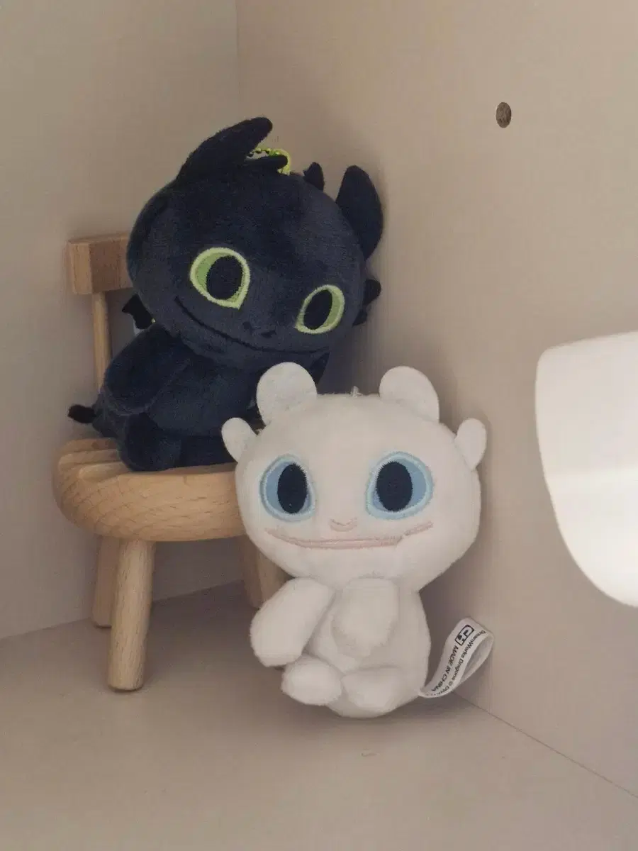 How to Train Your Dragon (Toothless &amp; Fury) Mini Doll Keychain - Negotiable until today!