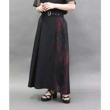 axes famme POETIQUE 플리츠 절개 스커트 빨간색