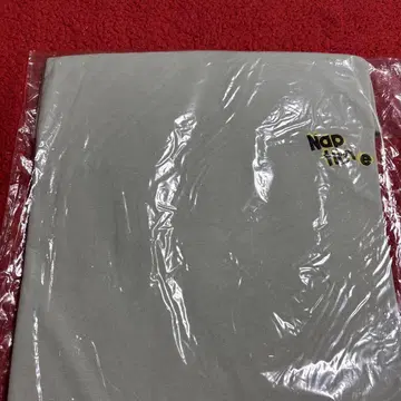 낮잠 시간 naptime. Nissy 니시지마 타카히로 티셔츠 그린