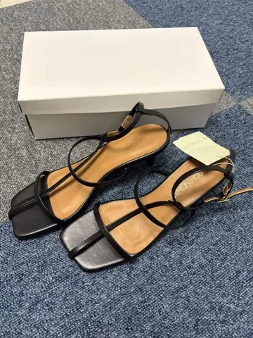 야마다야 PECHINCHAR 스트랩 샌들 블랙 24cm 새상품