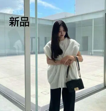 새상품 [ MANOF ] WAIST PINCH KNIT TOPS