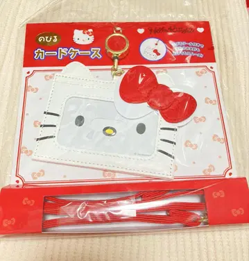 헬로키티 카드 케이스 신축 가능한 릴 포함