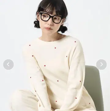 프릭스스토어 미니 하트 자수 와플 롱 T 긴팔 티셔츠 걸리시