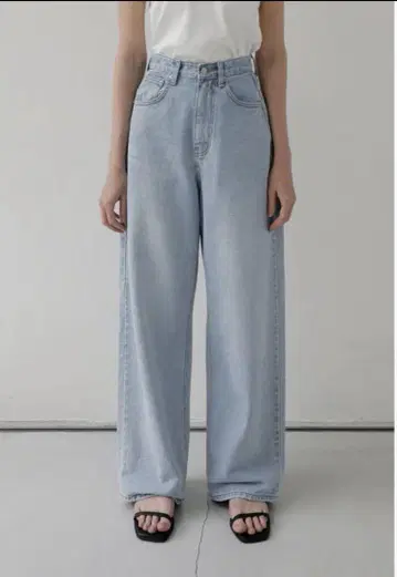 Na.e 나에 Wide Loose Jeans_Light Blue L
