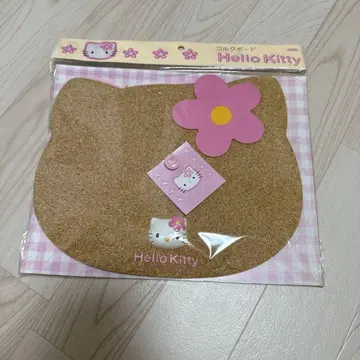 레어 산리오 키티 코르크 보드
