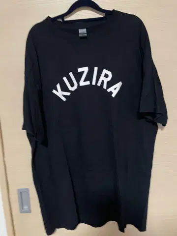 KUZIRA 티셔츠