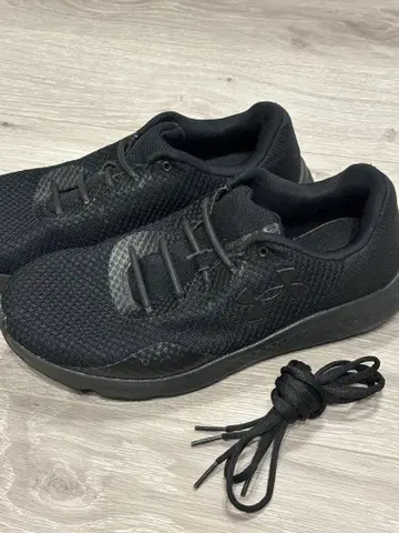 언더아머 UA 충전 패스트 3 엑스트라 와이드 27.5cm 새상품급 블랙