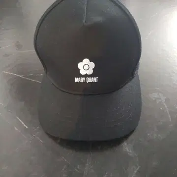 MARY QUANT 블랙 캡