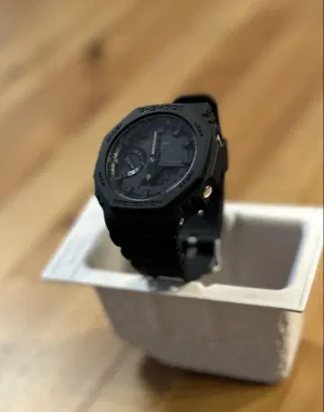 G-SHOCK 손목시계 카본 코어 가드 GA-2100-1A1