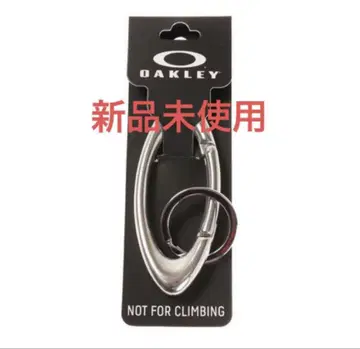미사용 새상품 oakey 카라비너 실버