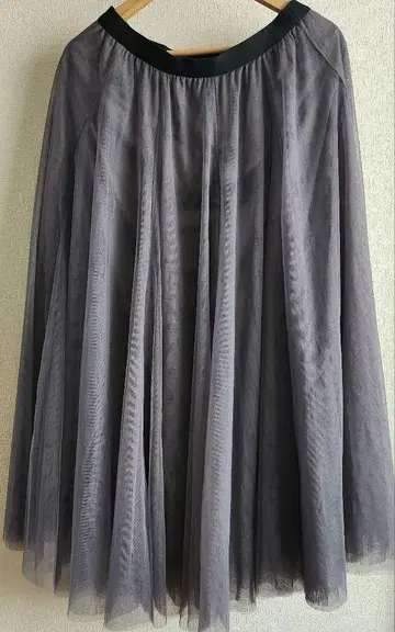 안코 키누 샤샤 스커트