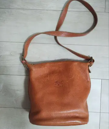 일비종떼 숄더백