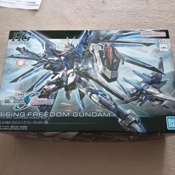 HG 1/144 라이징 프리덤 건담