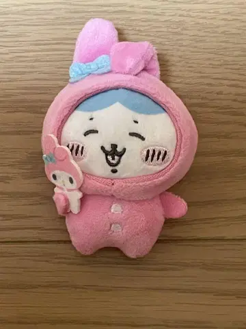 치이카와 산리오 캐릭터즈 하치와레 & 마이멜로디 브로치 마스코트 미사용