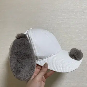 스누피 귀도리 모자 화이트