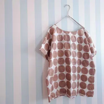 mable sud 애니멀 티셔츠 Lots of Dot
