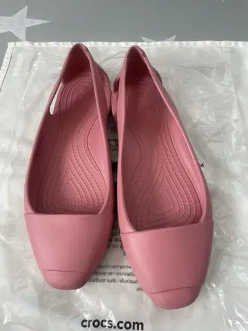 새상품급 Crocs 시에나 핑크 플랫슈즈