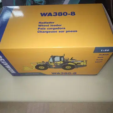 코마츠 건설 기계 휠 로더 WA380-8 1/50