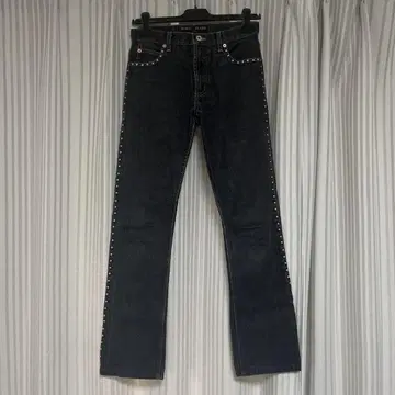 GUESS 스터드 장식 블랙 부츠 컷 데님 26