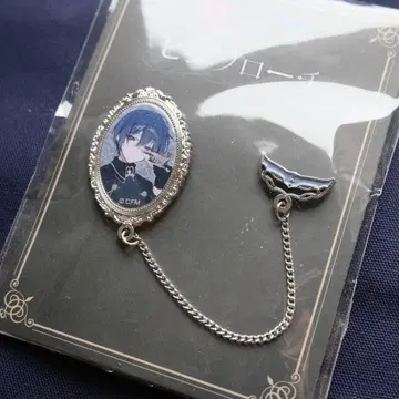 KAITO 핀 브로치