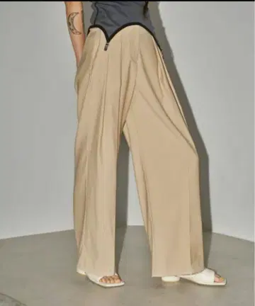 투데이풀 todayful Tuck Twill Trousers