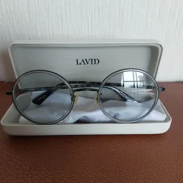 LAVID 라운드 프레임 안경
