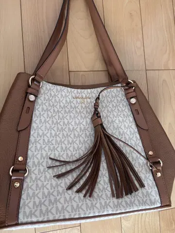 Michael Kors 로고 프린트 토트백