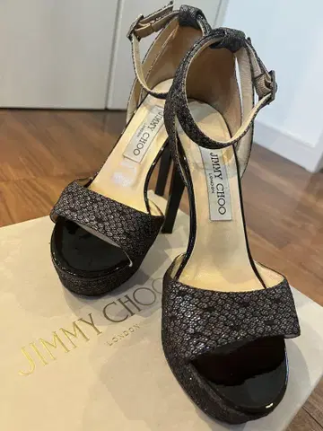 JIMMY CHOO 블랙 실버 하이힐