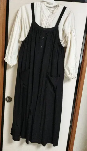 최종 가격 인하! 마 혼방 블랙 점퍼 스커트
