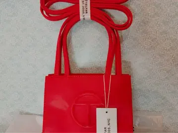 재입고 정품 Telfar Small 레드