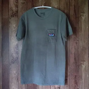 patagonia 포켓 부착 티셔츠 청록색