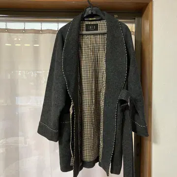DAKS 다크 그레이 가운 M
