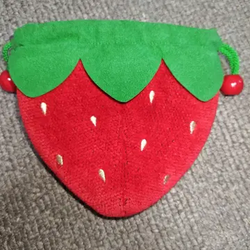 LOVEARY 딸기 모양 파우치