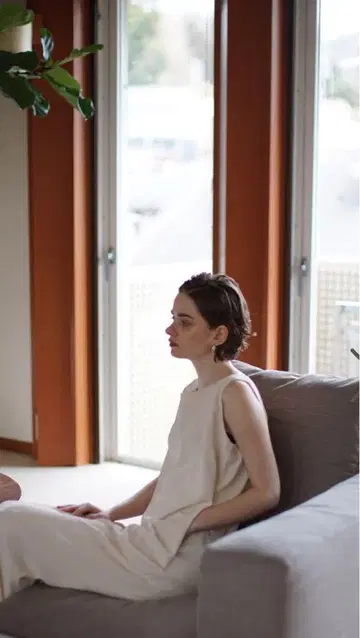 306호실 컨템포러리 원피스