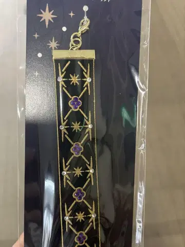 트위스트 자수 레이스 팔찌 폼피오레