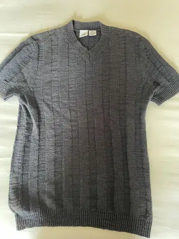Armani Exchange V넥 썸머 니트 스웨터 S 사이즈