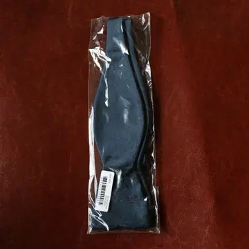 TIE BAR 다크 그레이 나비 넥타이