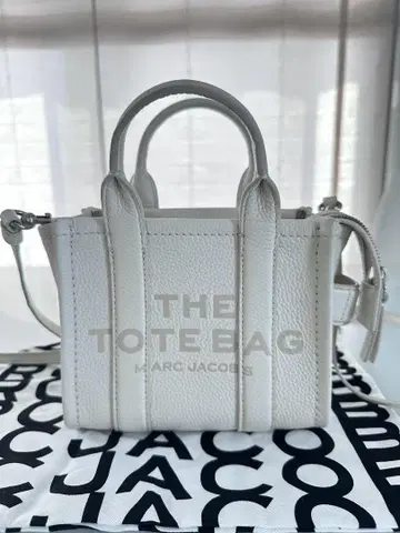 MARC JACOBS THE TOTE BAG 미니 숄더백