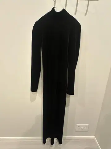 자라 벨벳 롱 드레스