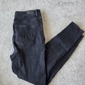 AMERICAN EAGLE 블랙 스키니 데님 4 숏