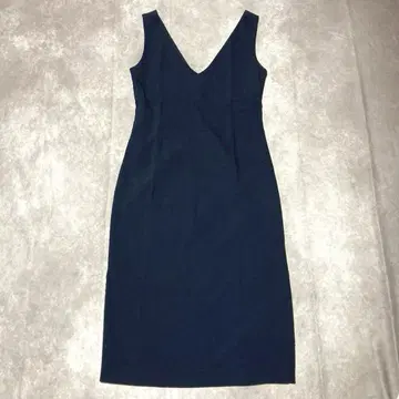 매디슨 블루 MADISONBLUE 슬리브리스 원피스 네이비 2