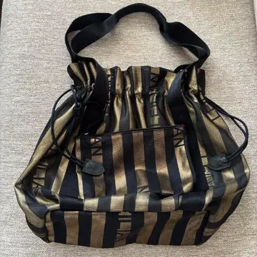 LEILIAN 메쉬 백 파우치 포함