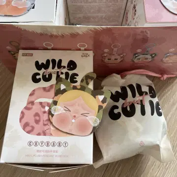 CRYBABY Wild but Cutie 시리즈 봉제 인형 펜던트 고양이