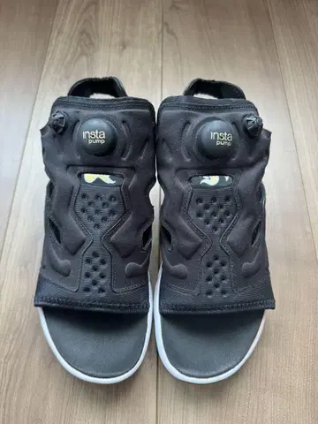 리복 펌프 퓨리 샌들 24cm 블랙