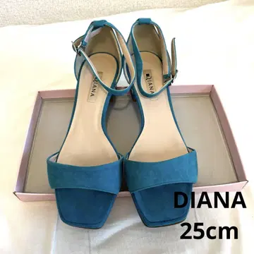 DIANA 스웨이드 앵클 스트랩 샌들